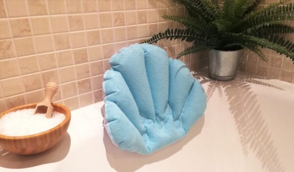Inflatable Shell Bath Pillow - Image 4