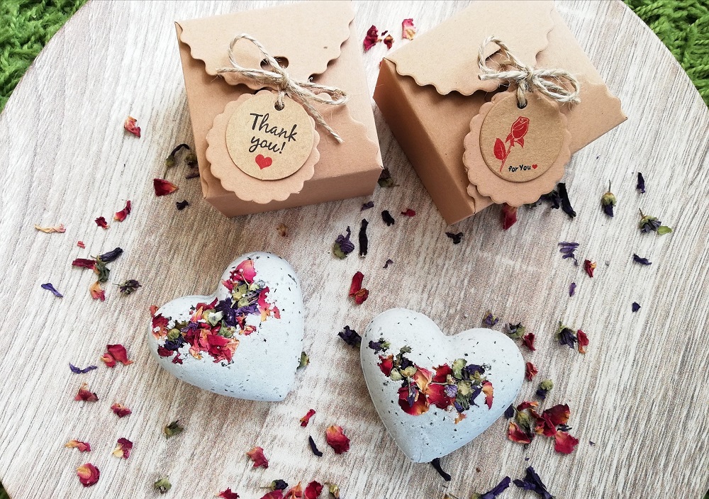 heart bath boms