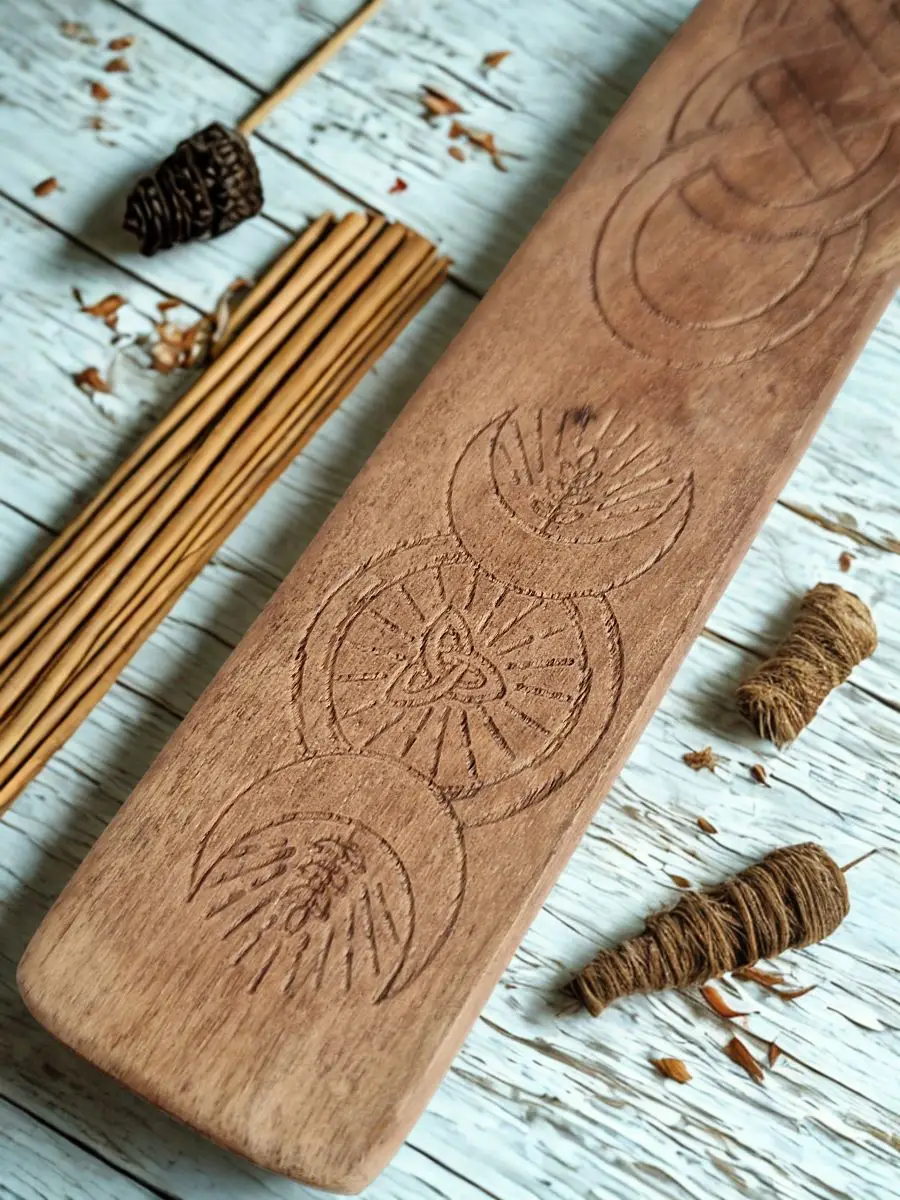 Celtic Moon Incense Ash Catcher 2 celtic moon ash catcher